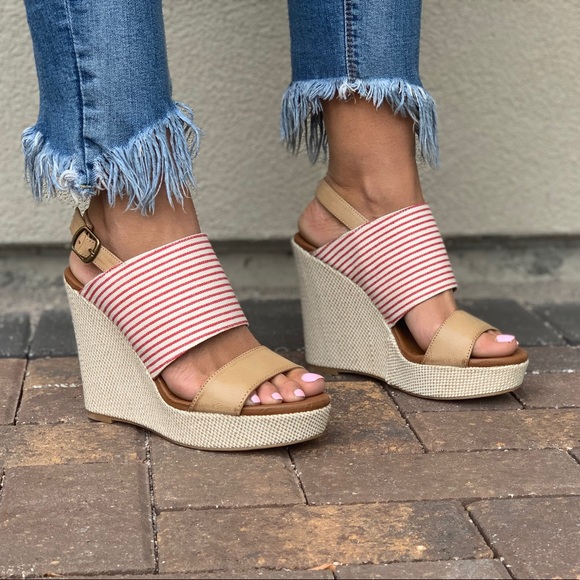 NIB Red Double Nautical Wide Band Wedge Sandal - Picture 6 of 8